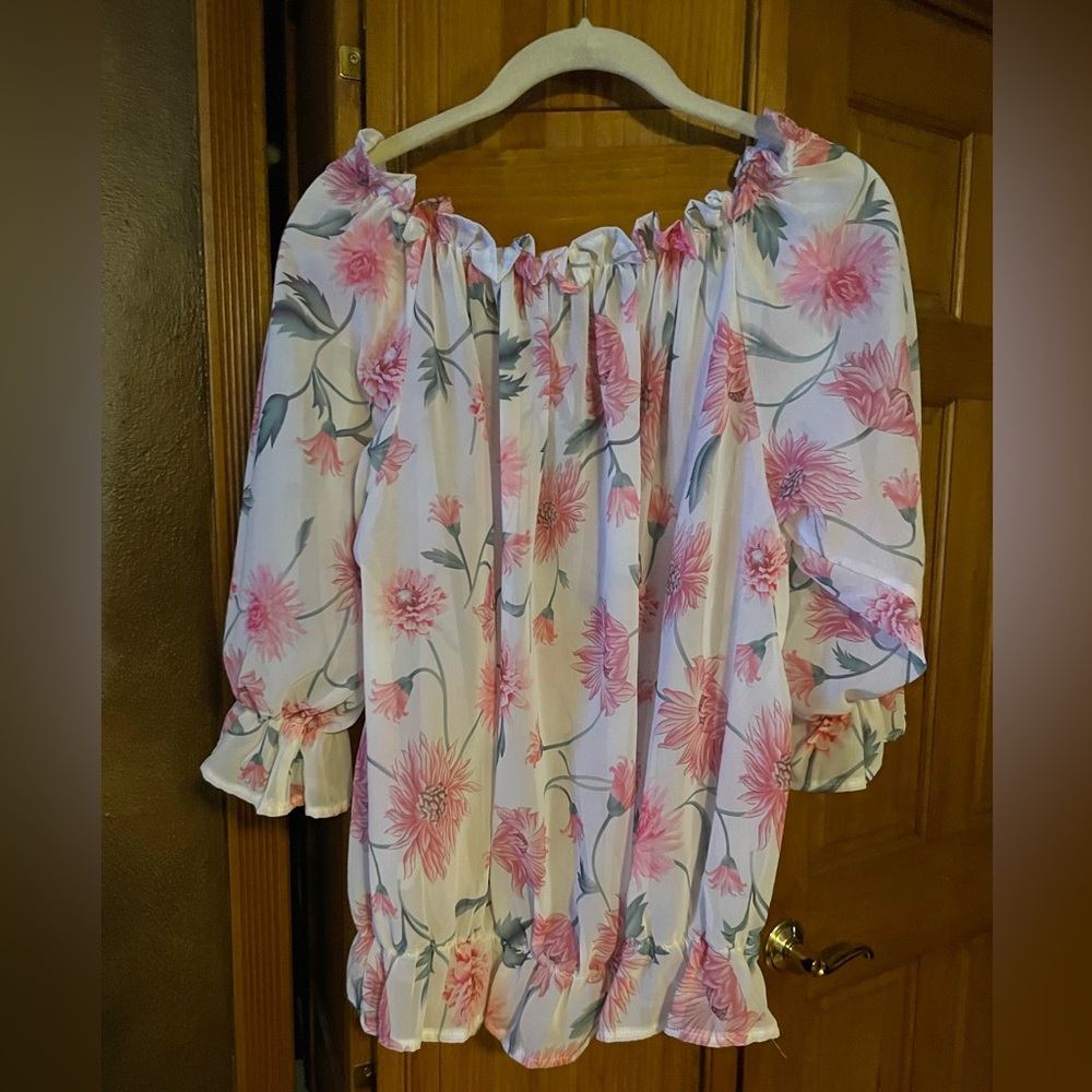 Floral sheerOff-Shoulder Blouse - Pink and White with elastic waist